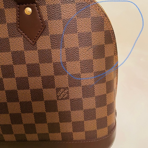 Authentic Louis Vuitton Alma Damier PM - Picture 14 of 16